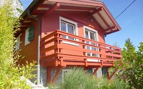 Location Lac Annecy - Le cottage de Veyrier by LocationlacAnnecy, LLA Selections